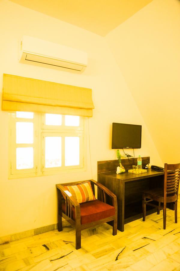 Bed and breakfast Safarnama Agra Extérieur photo