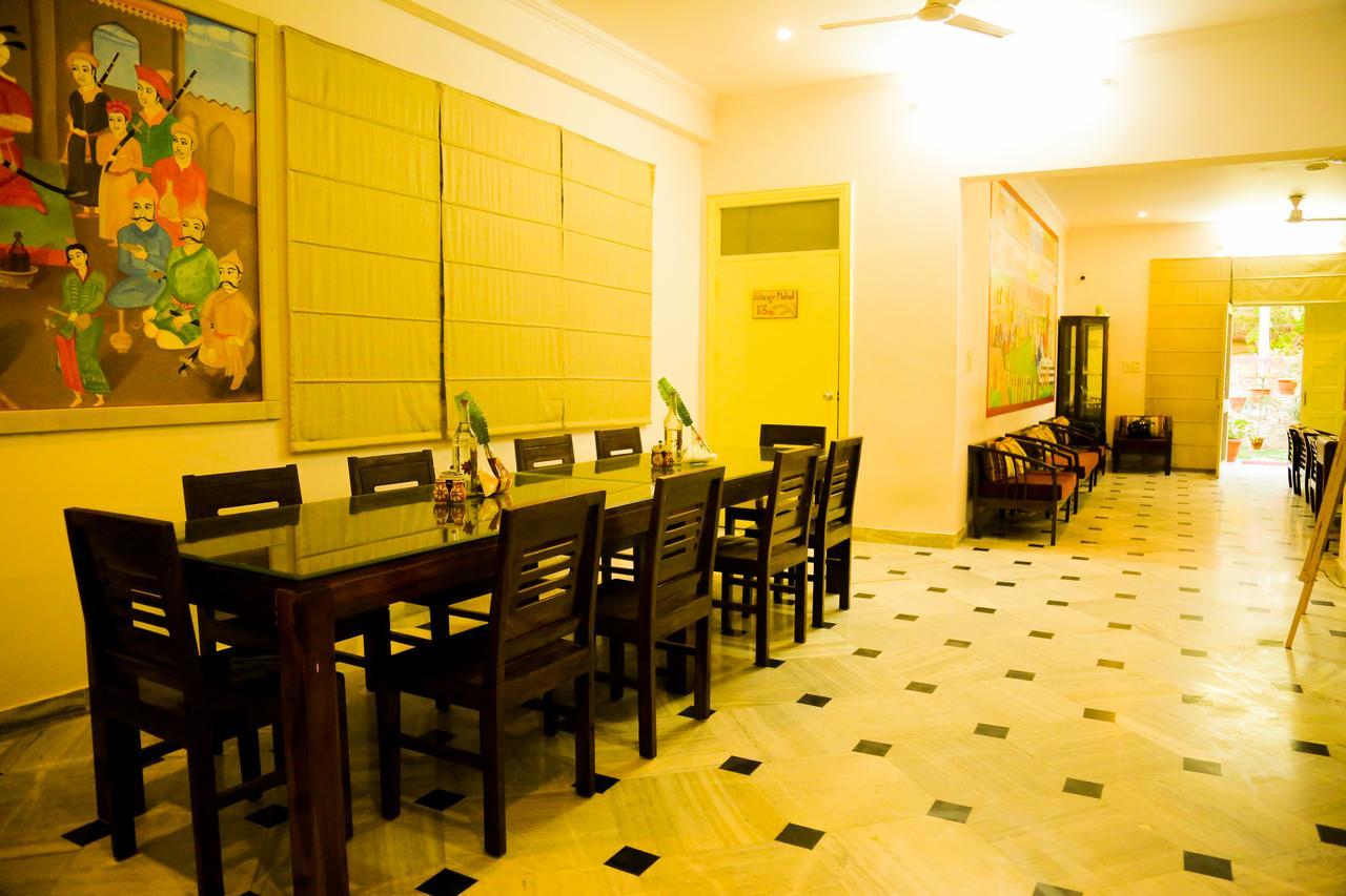 Bed and breakfast Safarnama Agra Extérieur photo
